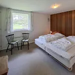 3 Bedroom Gorgeous In Semesterbostad